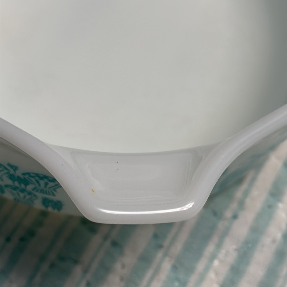 Pyrex Butterprint 1 1/2 Pint Casserole Dish # 472 No Lid EVC - Picture 4 of 13